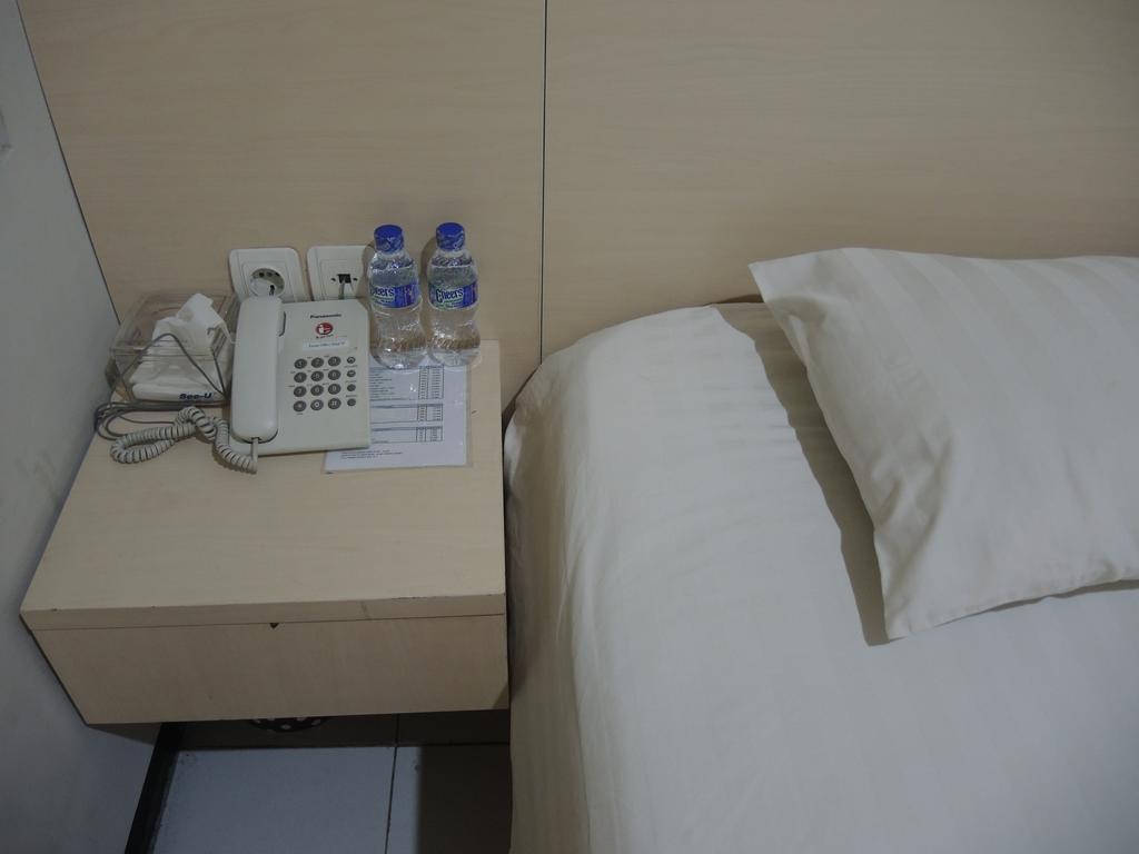 Swk 95 Hotel Surabaja Pokój zdjęcie