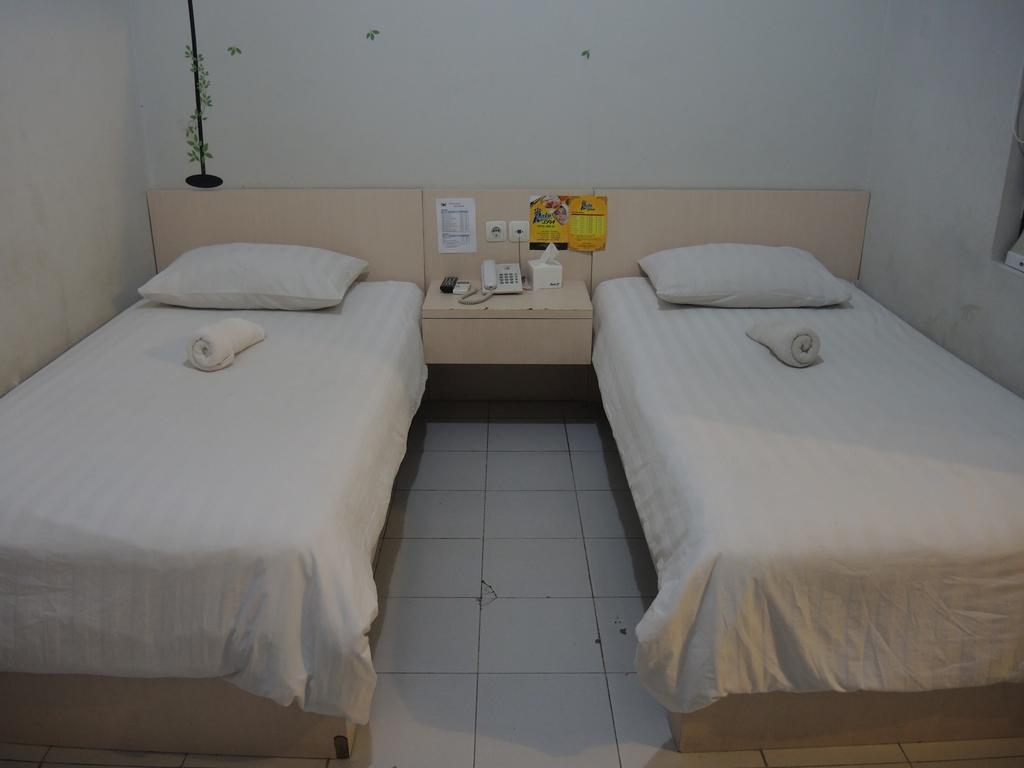 Swk 95 Hotel Surabaja Pokój zdjęcie