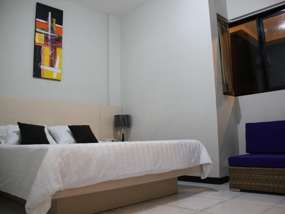 Swk 95 Hotel Surabaja Zewnętrze zdjęcie